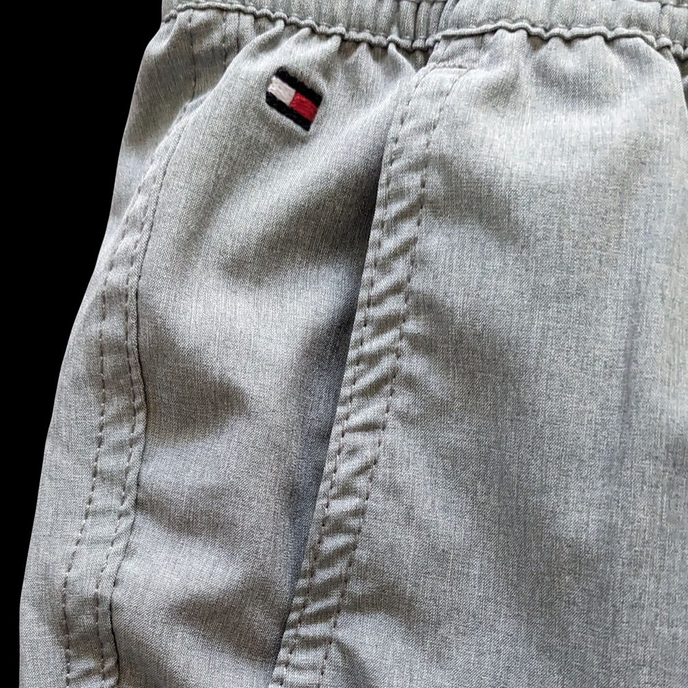 Tommy Hilfiger Shorts Boys Light Grey Cargo Elastic Waist Size 8/10 - Picture 4 of 5